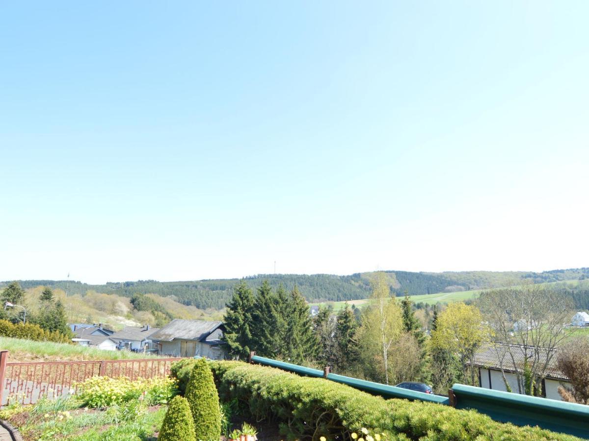 Apartment In Eifel With Children S Playground Lirstal Dış mekan fotoğraf