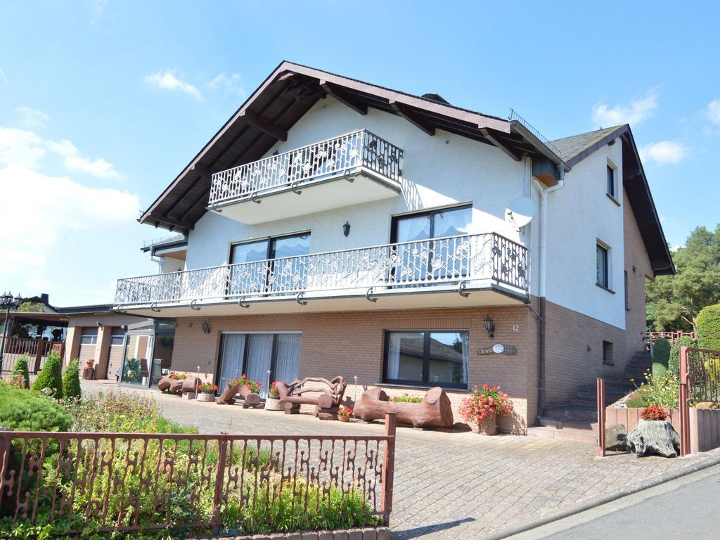 Apartment In Eifel With Children S Playground Lirstal Dış mekan fotoğraf