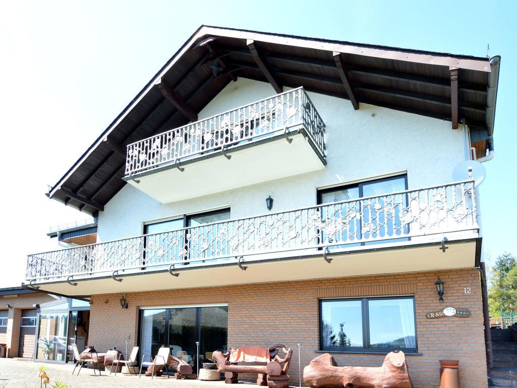 Apartment In Eifel With Children S Playground Lirstal Dış mekan fotoğraf